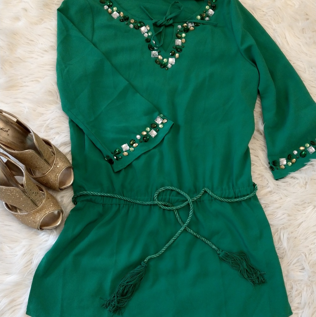 Brand New Colleen Lopez Tunic With Rhinestone
